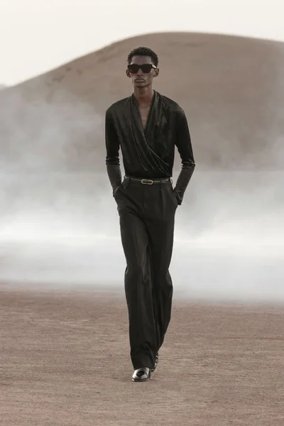 Look 37